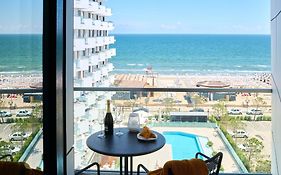 Mira Studio In Infinity Beach Resort - Parking